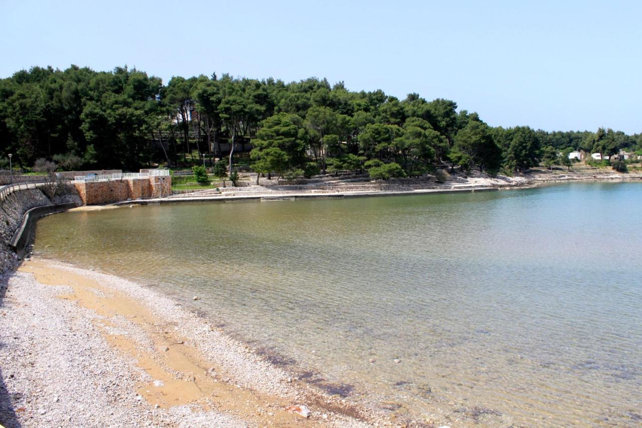 Apartments By The Sea Jelsa, Hvar - 11319 イェルサ エクステリア 写真