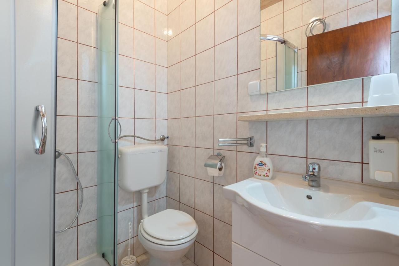 Apartments By The Sea Jelsa, Hvar - 11319 イェルサ エクステリア 写真